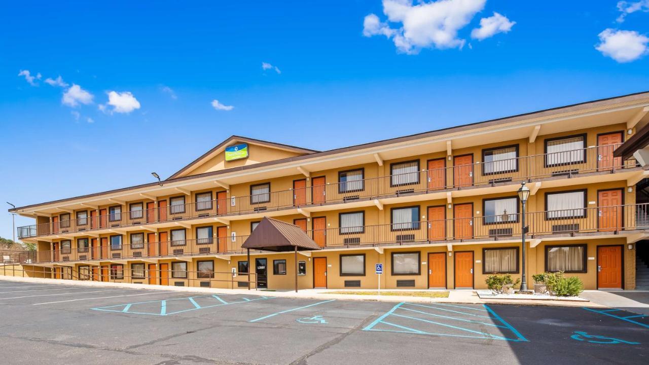 Hotel Surestay By Western North